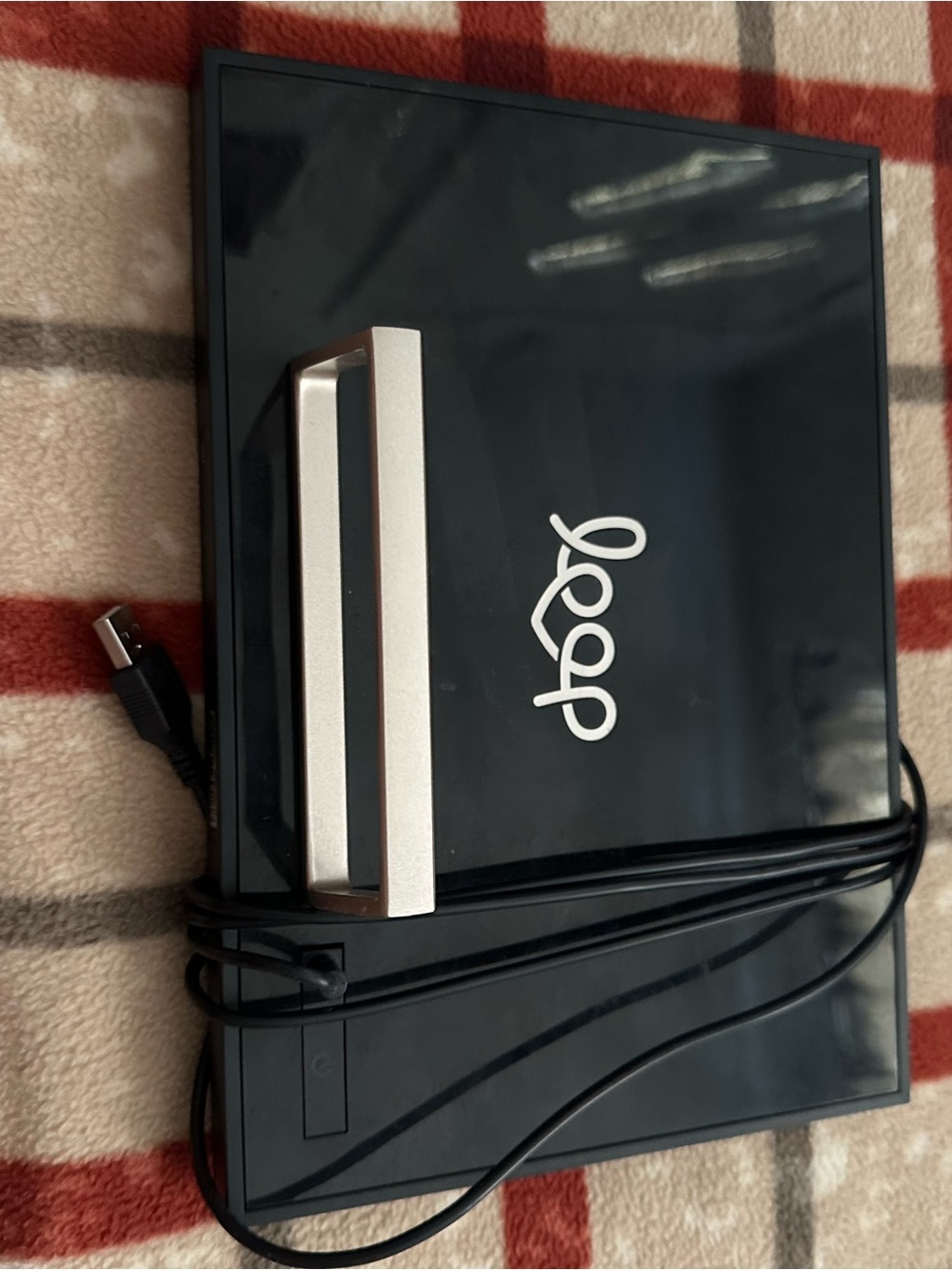 Loop digital photo album